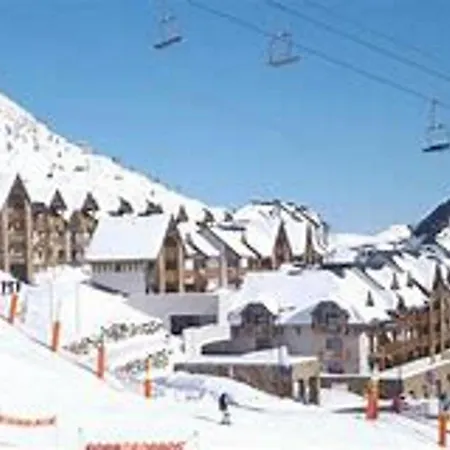 Les Pyrenees-Occitanie Bernac-Debat